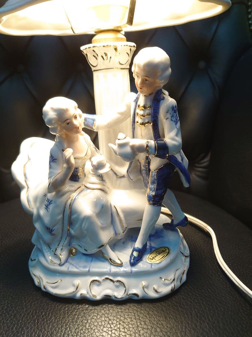 上品なルームランプ　加藤工芸　ロココ