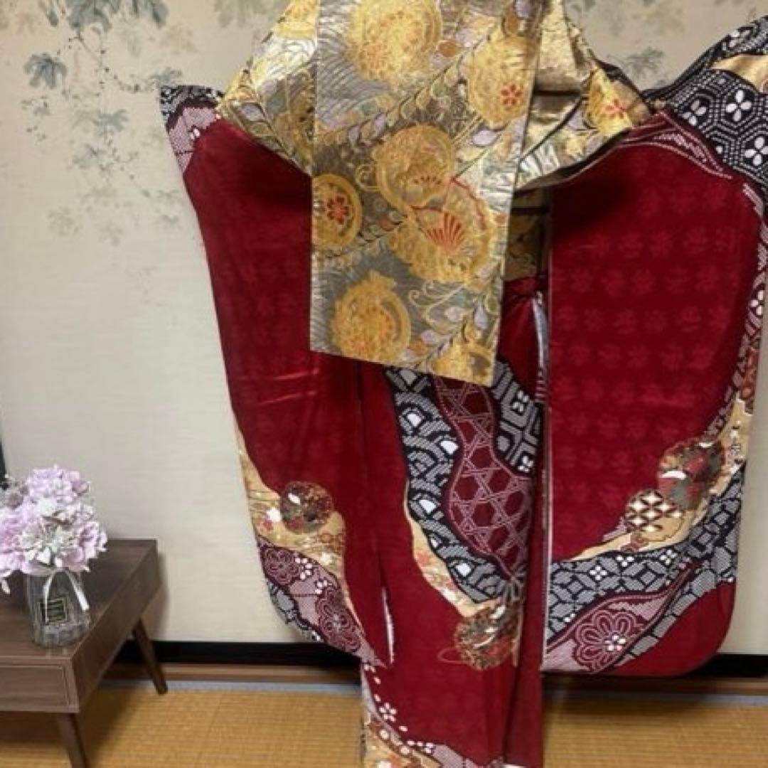 人気の赤古典♡可愛らしい鞠模様♡振袖フルセット　成人式前撮り謝恩会