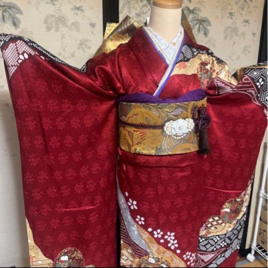 人気の赤古典♡可愛らしい鞠模様♡振袖フルセット　成人式前撮り謝恩会