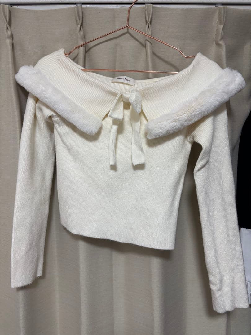 【Rose Muse】ロゼミューズ　Fur ribbon knit ホワイト